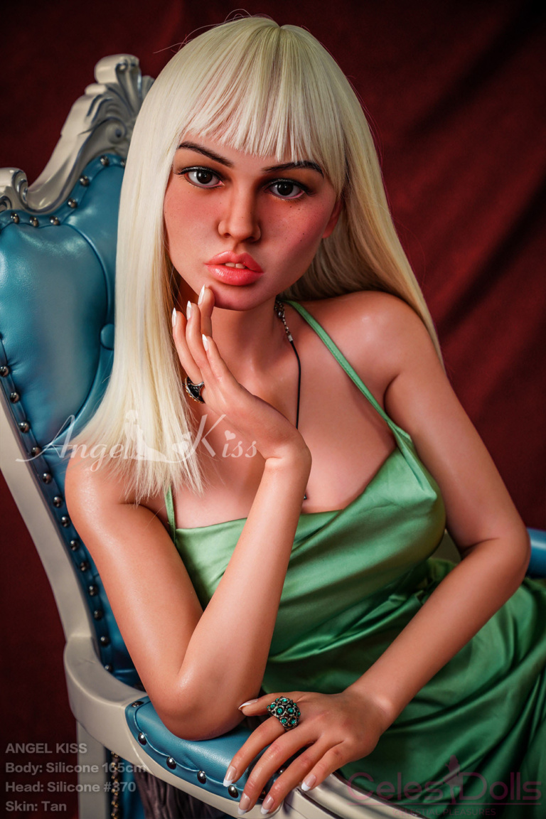 Angel Kiss Silicone 165cm Head 370