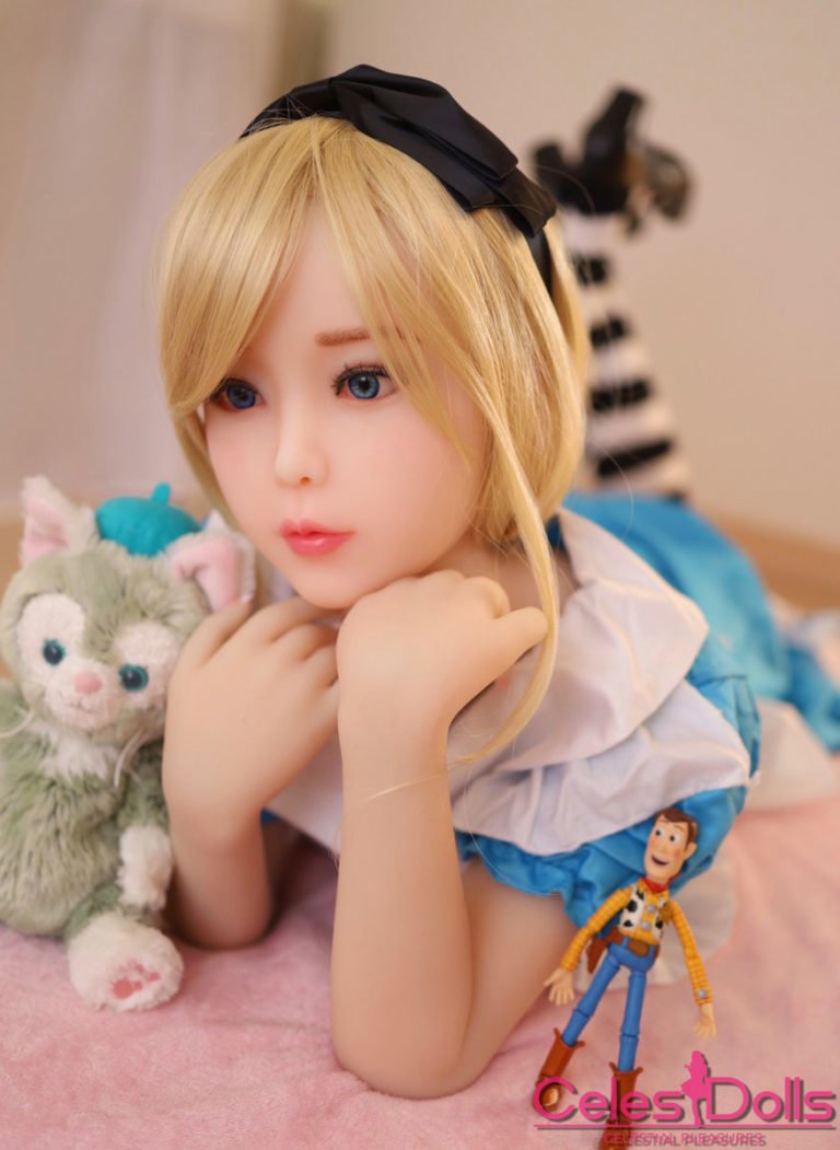 akira alice in wonderland